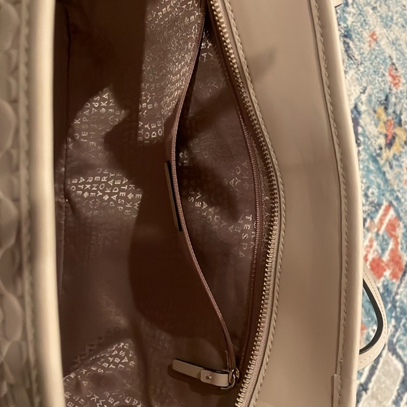 Kate Spade zippered tote, NWOT - Picture 4 of 5